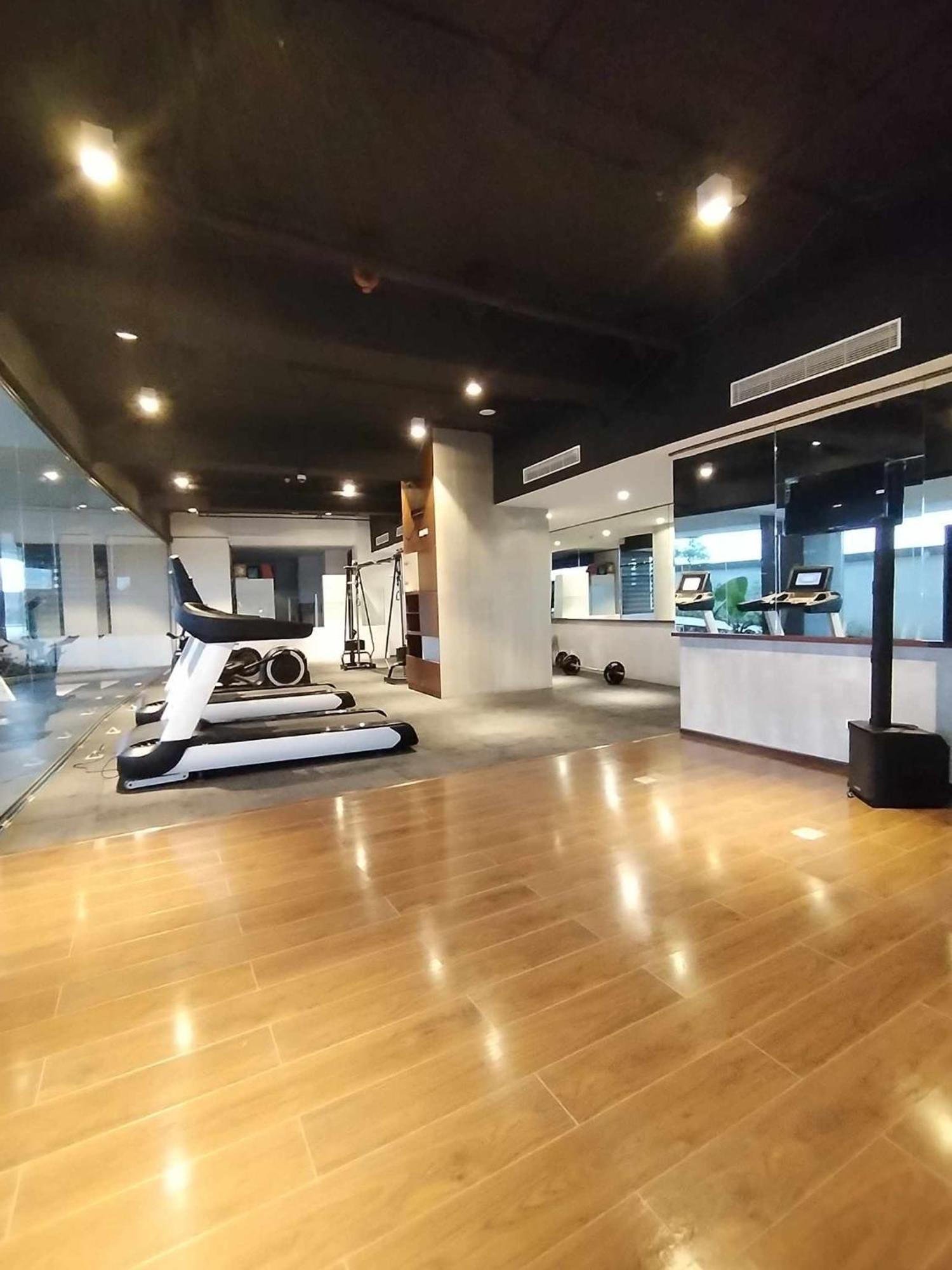 Aeontower Suites&Hotel By Cmc Davao Экстерьер фото